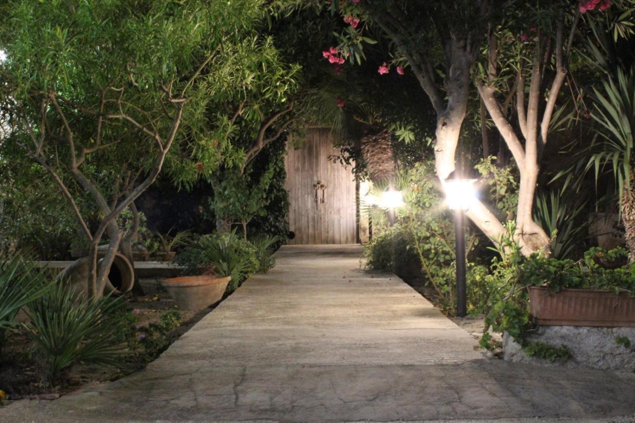 Baglio Bellavista Bed & Breakfast Torre Nubia ภายนอก รูปภาพ