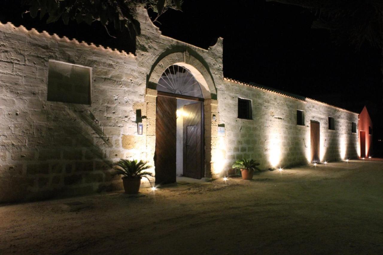Baglio Bellavista Bed & Breakfast Torre Nubia ภายนอก รูปภาพ