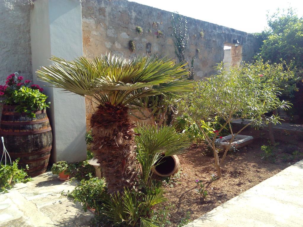 Baglio Bellavista Bed & Breakfast Torre Nubia ภายนอก รูปภาพ
